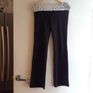 PINK YOGA SWEAT PANTS  SIZE  M